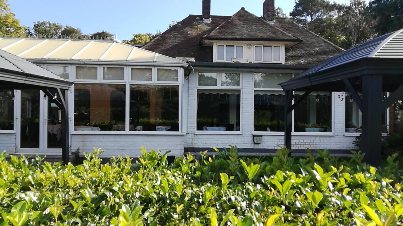 Many Worlds Meet - Eurostar, Wimbledon 30 Mins, Central London, Gatwick 15 Mins - Spacious, Sleeps Up To 16 Plus Cot - Free Wifi, Parking - Next To Lloyd Park, Great For Families, Walkers, Relocators - Ideal For Contractors Croydon Esterno foto