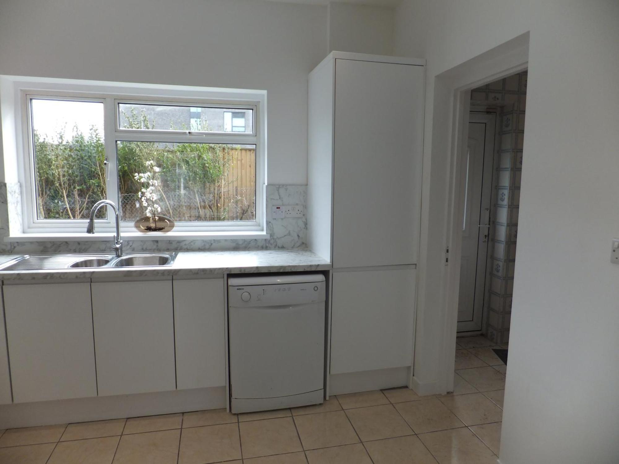 Many Worlds Meet - Eurostar, Wimbledon 30 Mins, Central London, Gatwick 15 Mins - Spacious, Sleeps Up To 16 Plus Cot - Free Wifi, Parking - Next To Lloyd Park, Great For Families, Walkers, Relocators - Ideal For Contractors Croydon Esterno foto