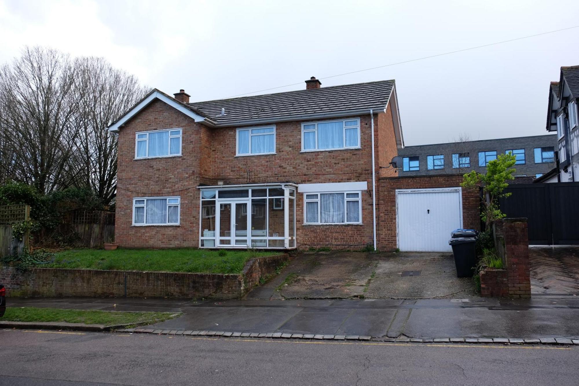 Many Worlds Meet - Eurostar, Wimbledon 30 Mins, Central London, Gatwick 15 Mins - Spacious, Sleeps Up To 16 Plus Cot - Free Wifi, Parking - Next To Lloyd Park, Great For Families, Walkers, Relocators - Ideal For Contractors Croydon Esterno foto