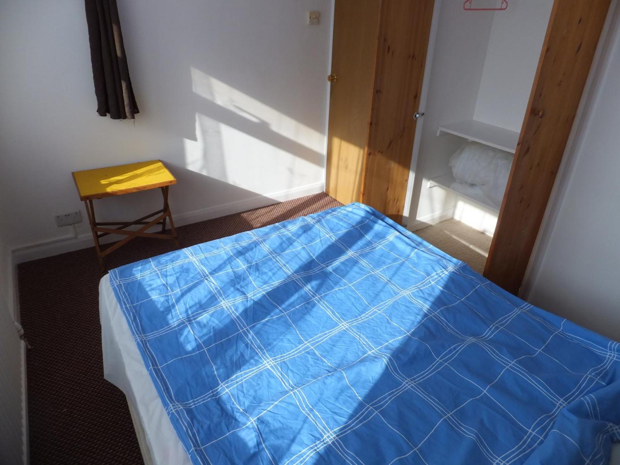 Many Worlds Meet - Eurostar, Wimbledon 30 Mins, Central London, Gatwick 15 Mins - Spacious, Sleeps Up To 16 Plus Cot - Free Wifi, Parking - Next To Lloyd Park, Great For Families, Walkers, Relocators - Ideal For Contractors Croydon Camera foto